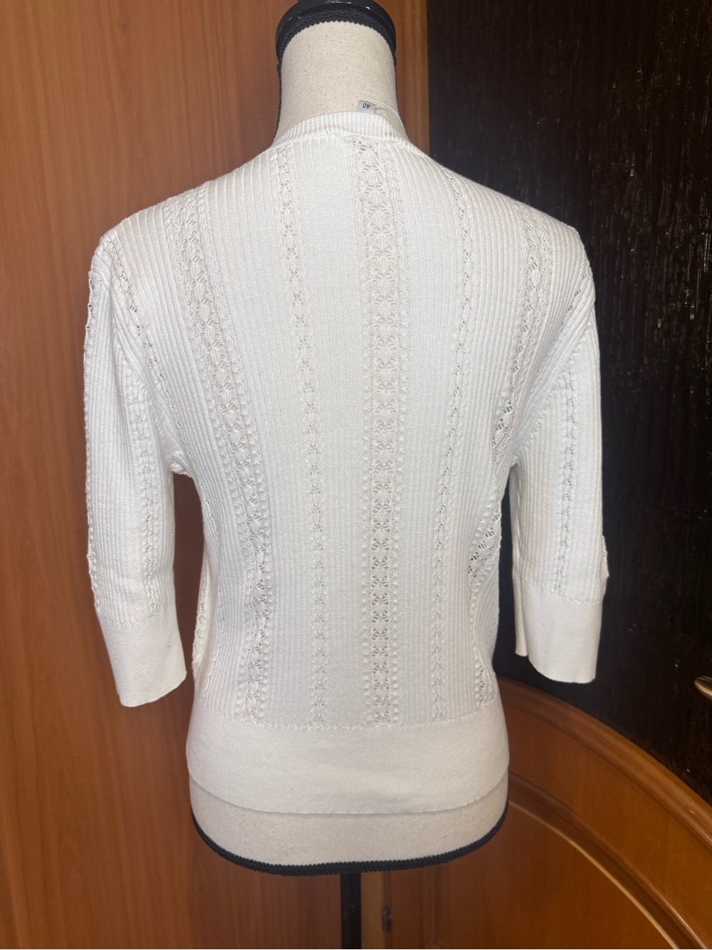 CHANEL White Button-Front Knit Cardigan top sz 8 - Picture 12 of 16